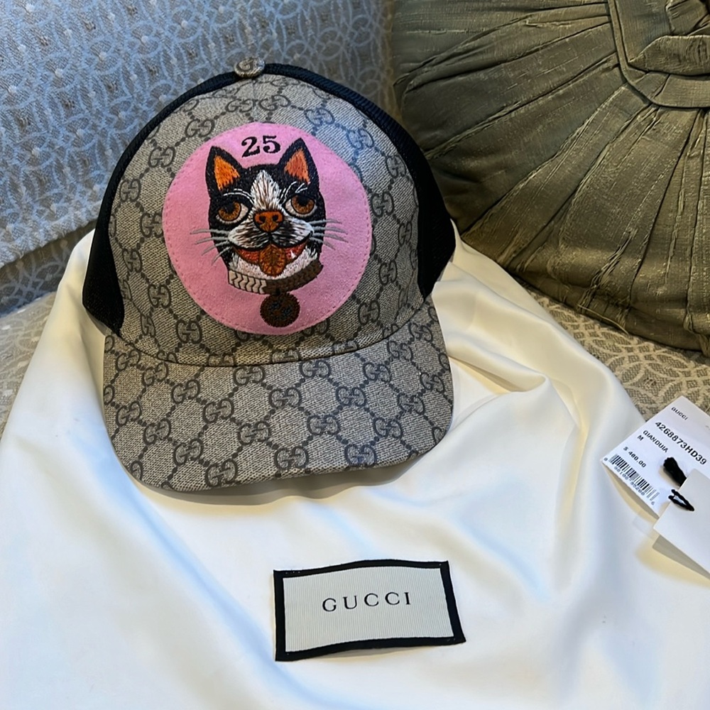 Gucci baseball hat from 2020 collection in excellent condition size M